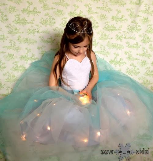 Светящийся наряд для маленькой принцессы!