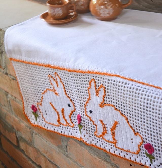 Кайма с кроликами крючком в технике филейное вязание