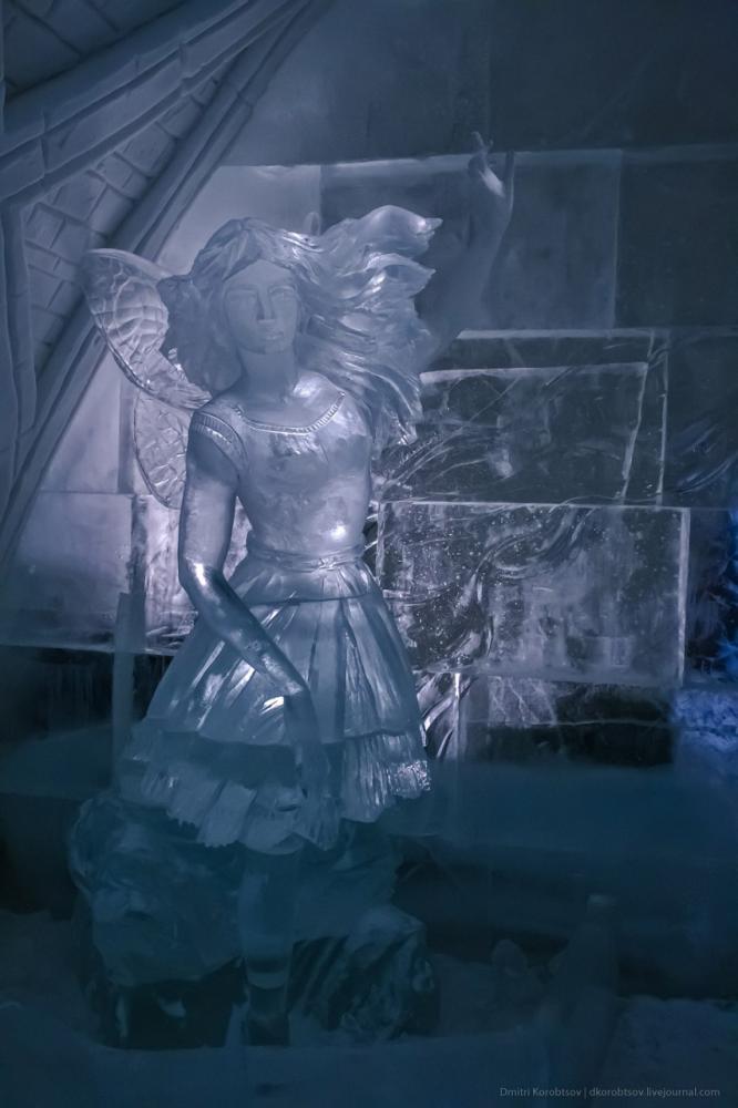 Снежный замок в Лапландии