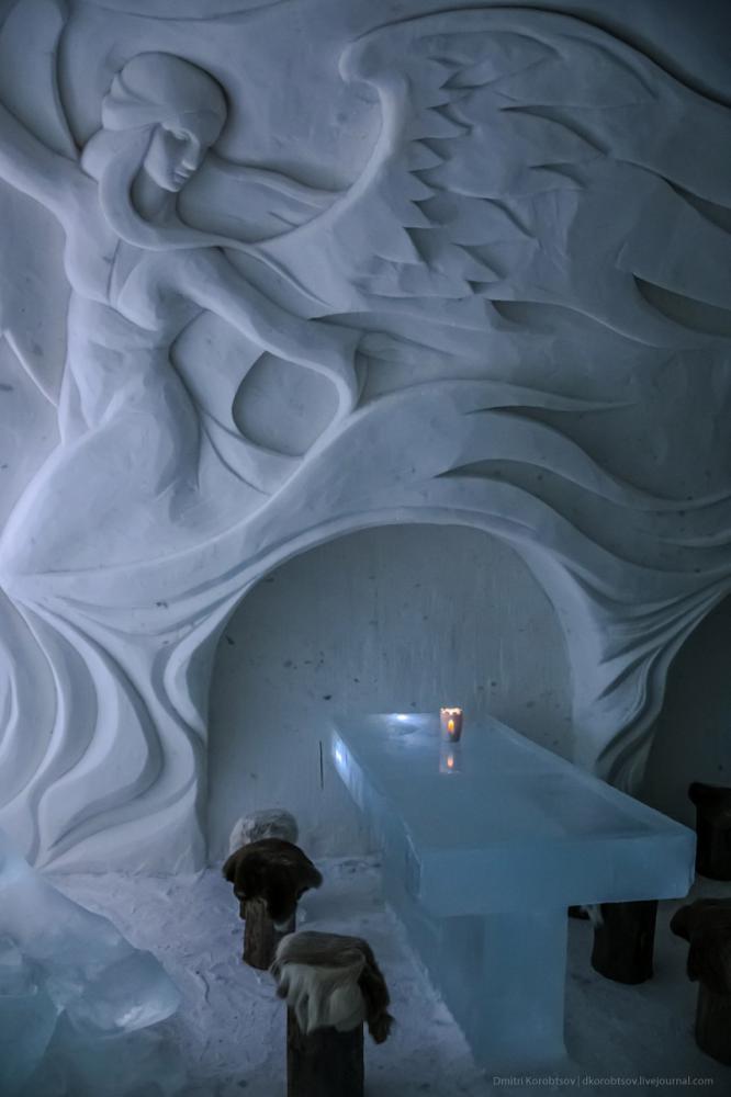 Снежный замок в Лапландии