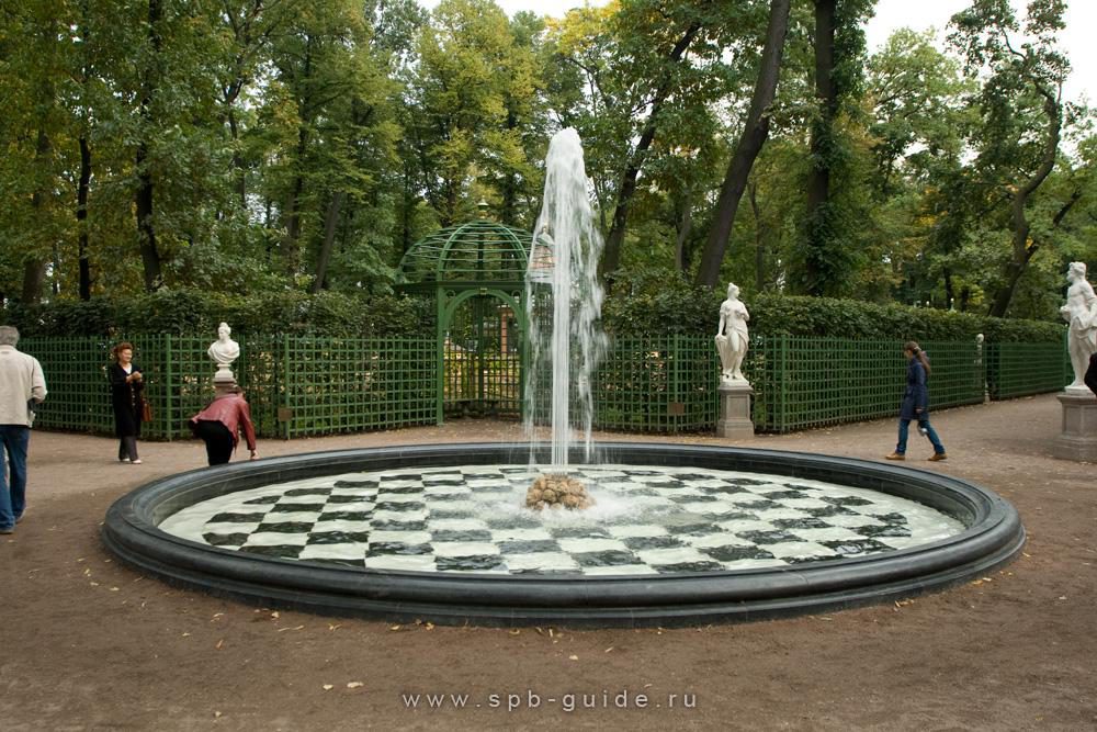 Фонтан «Царицын» Фонтан «Царицын»
