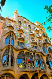 Удивительный дом в Барселоне — шедевр Гауди!