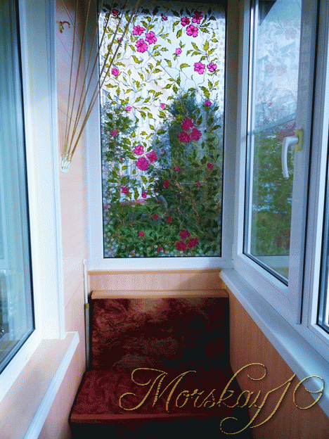 Балконные стекла: витражная роспись (2016 год)