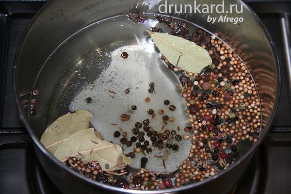 Marinovannaja krasnokochannaja kapusta s morkov'ju i chesnokom