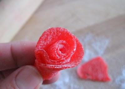 Сладкие розочки из мармеладок. Мастер-классы (24) (400x285, 78Kb)