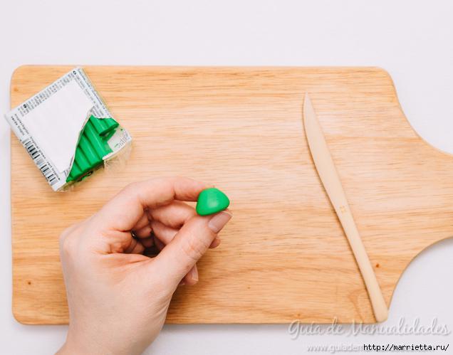 Миниатюрные грибочки из полимерной глины (5) (636x499, 176Kb)