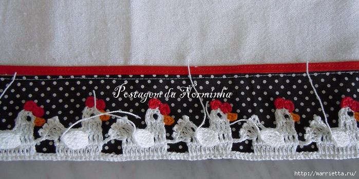 Петушки на полотенце и салфетках. Обвязка крючком (9) (700x348, 235Kb)