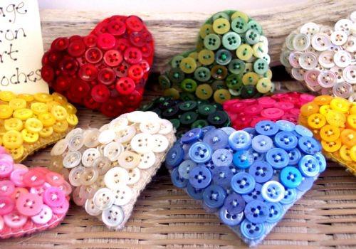 валентинка из пуговиц