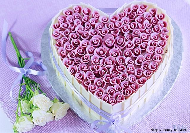 Как оформить торт к Дню влюбленных - 2 мастер-класса