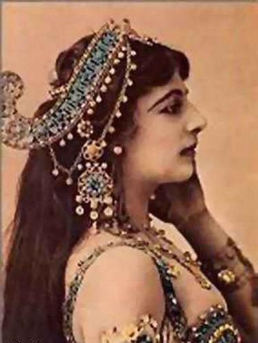 Мата Хари: влюблённая куртизанка