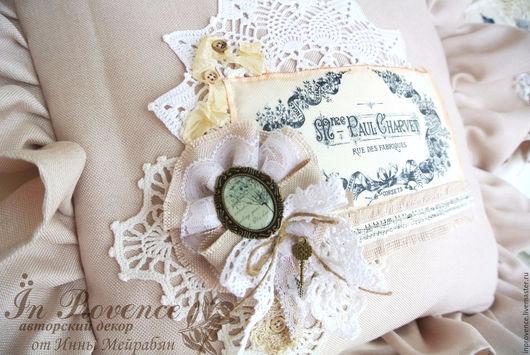 52afe66c23eb66ab677e1e4286so--dlya-doma-i-interera-podushka-dekorativnaya-v-stile-vintazh-f (530x355, 189Kb)