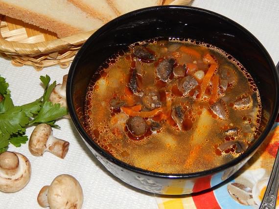 Вкусный гречневый суп с шампиньонами