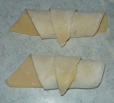 Слойки с яблоками