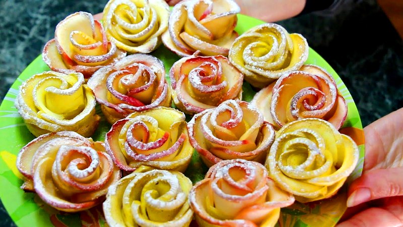 Розы из яблок - красивый и вкусный десерт