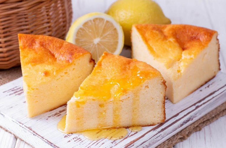 Творожник лимонный - нежный легкий десерт