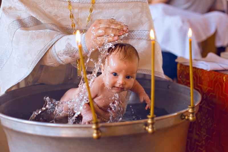 История  и обряды таинства крещения