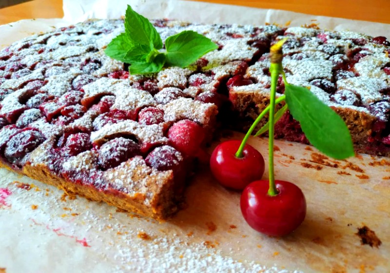 Советский рецепт вишнево-шоколадного десерта (из журнала «Работница»)