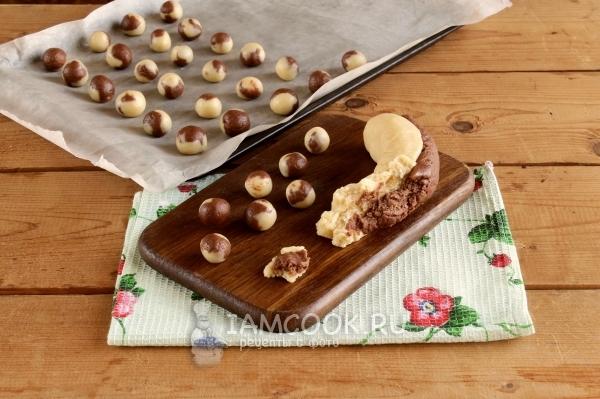 Скатать из теста шарики