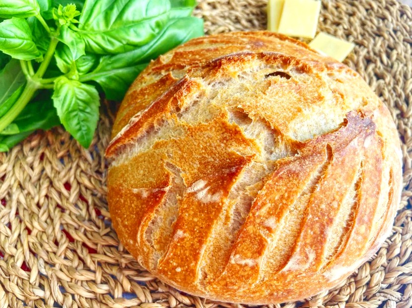 Хлеб в кастрюле без замеса - 2 рецепта + видео