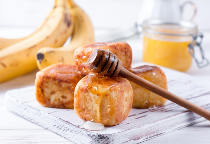 Сырники-кубики с бананом — оригинальный завтрак